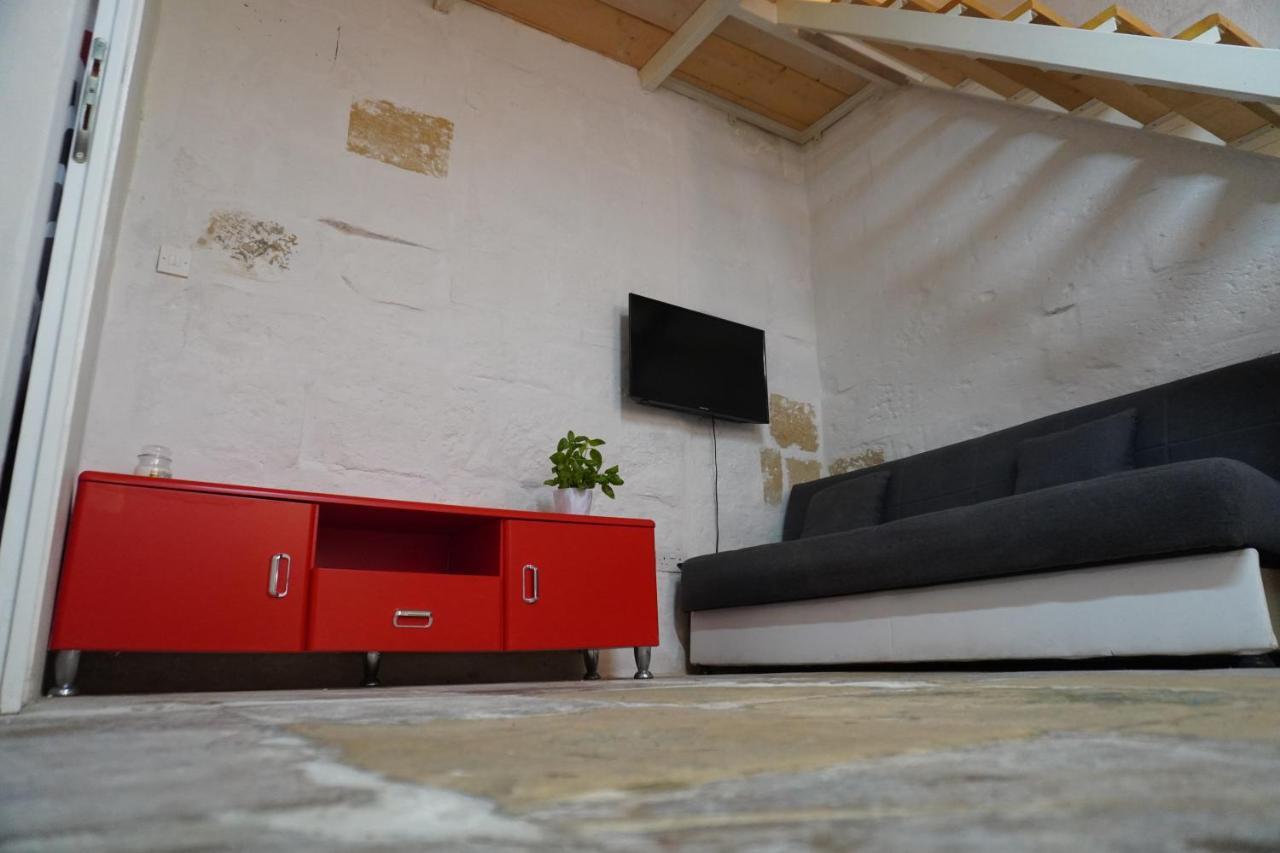 Cospicua Il-Mezzanine Private Traditional And Walking Distance To Bus Terminusヴィラ エクステリア 写真
