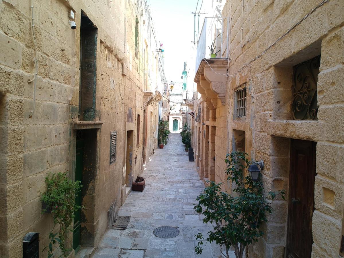 Cospicua Il-Mezzanine Private Traditional And Walking Distance To Bus Terminusヴィラ エクステリア 写真